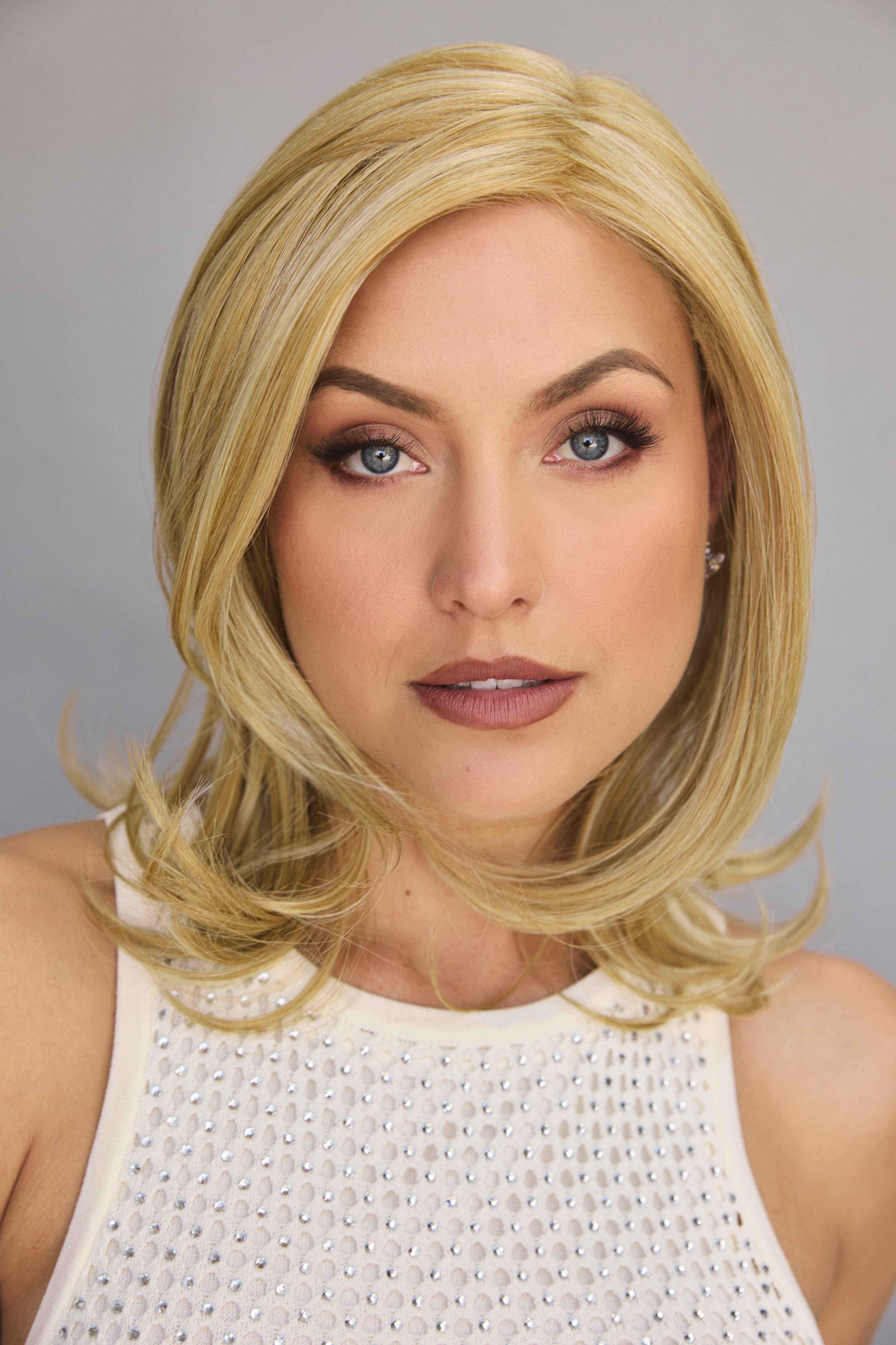 Sophia in Creamy Blond